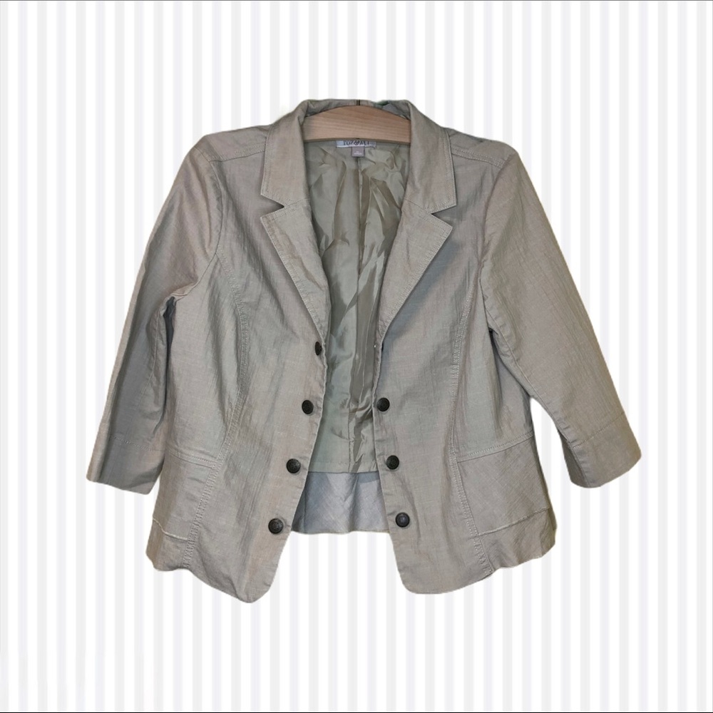 3/$30 ROZ & ALI Tan Military Style Blazer
